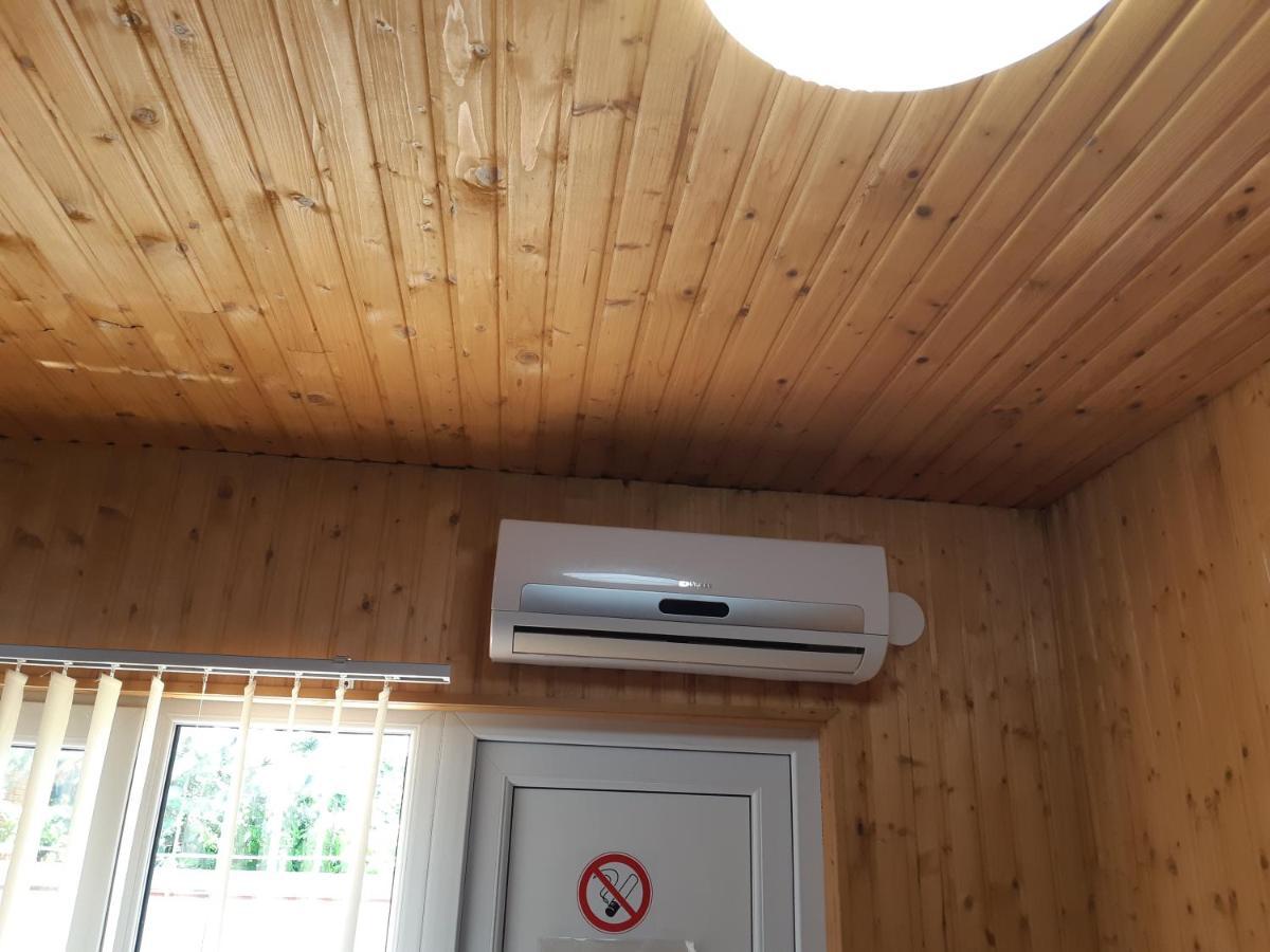 Отель Маленький Рай Zatoka Dış mekan fotoğraf